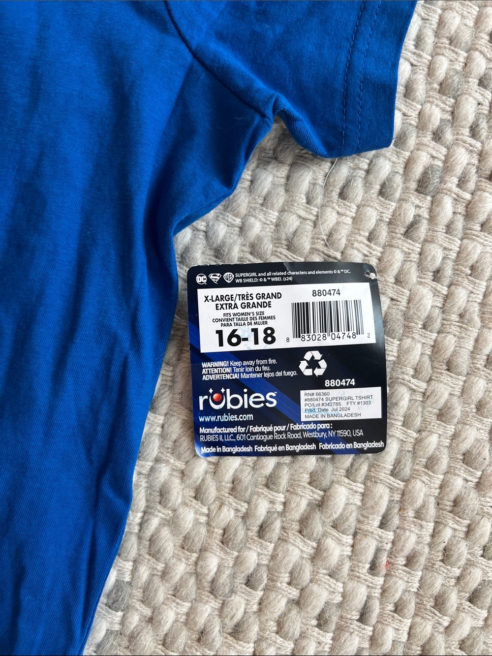 Supergirl - Supergirl Women's T-Shirt, Removable Cape Rubies XL 16-18 - Picture 3 of 7
